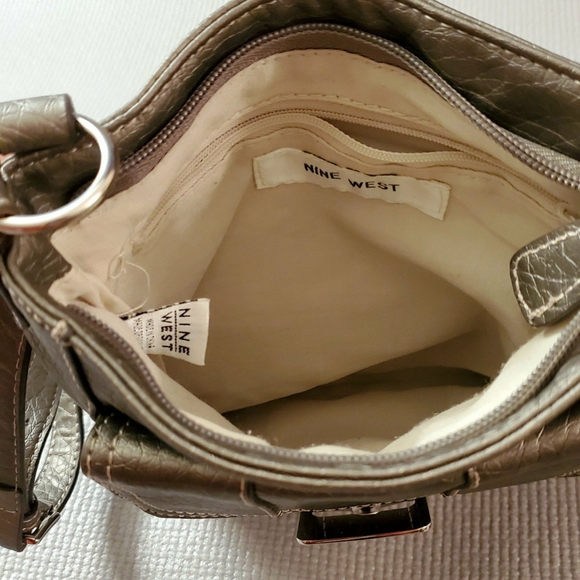 Nine West Crossbody Chrome Purse - Picture 4 of 4